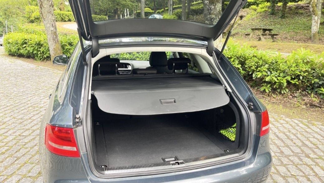 Vende- se carrinha Audi A4 2.0 TDI 143 cv