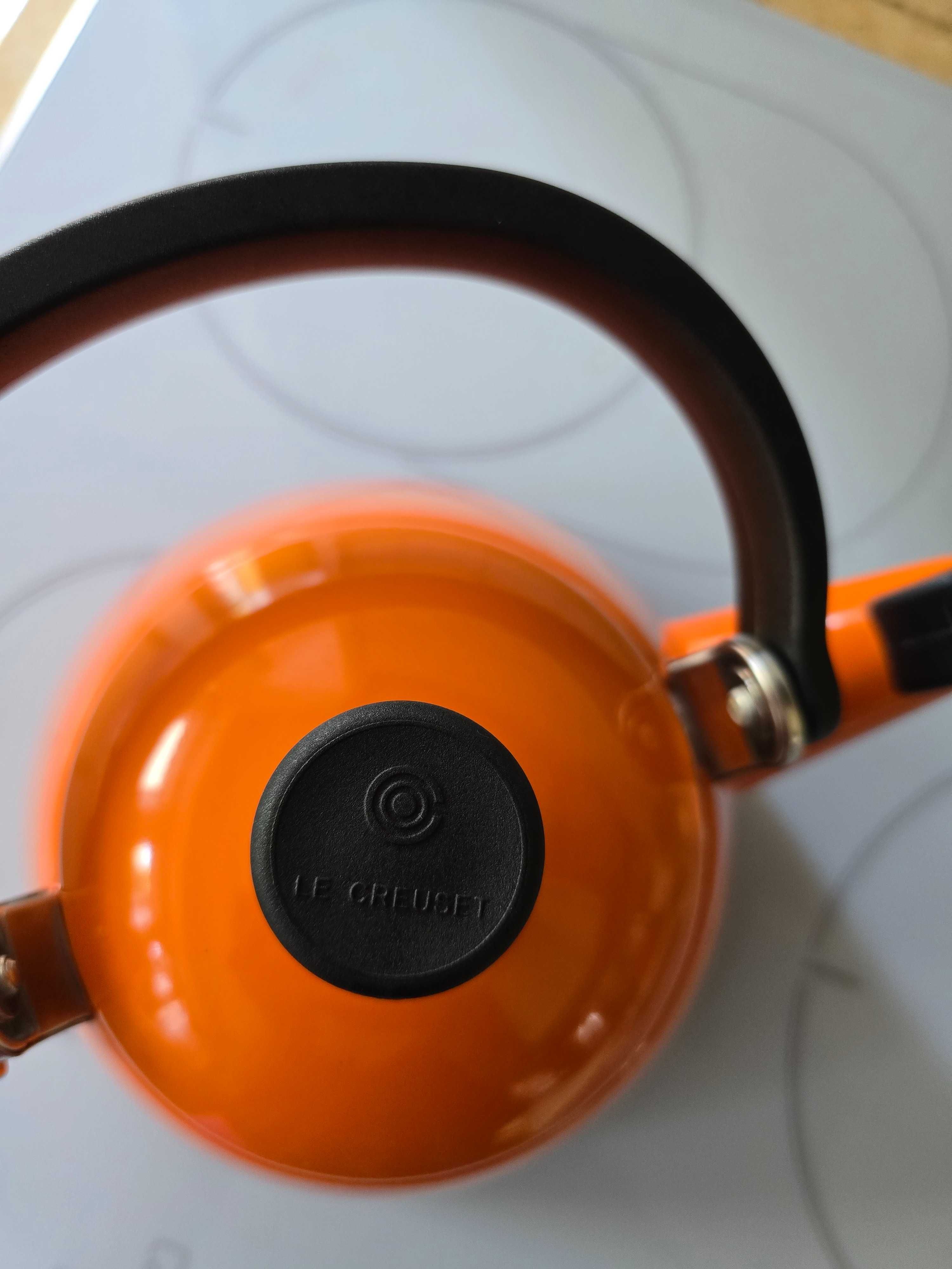 chaleira le creuset