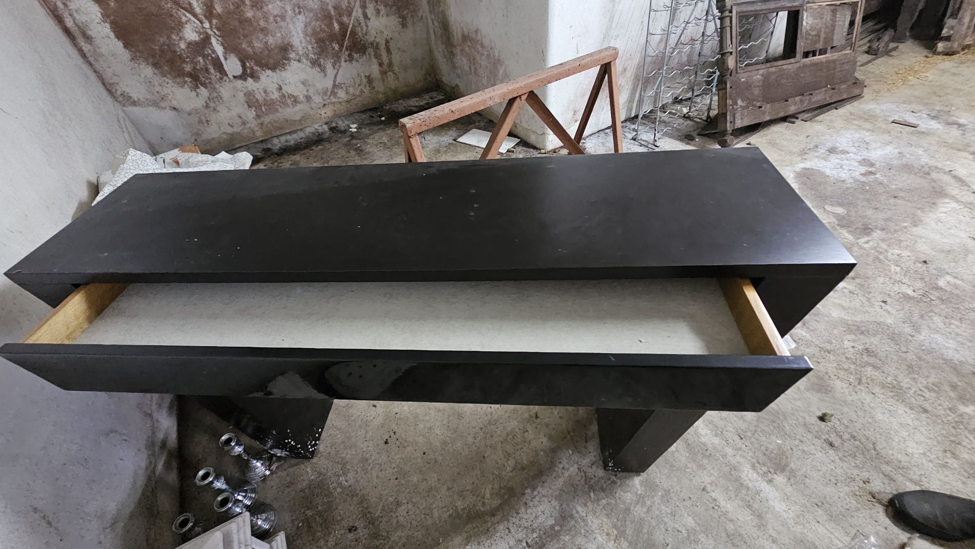 Mesa de entrada tipo consola