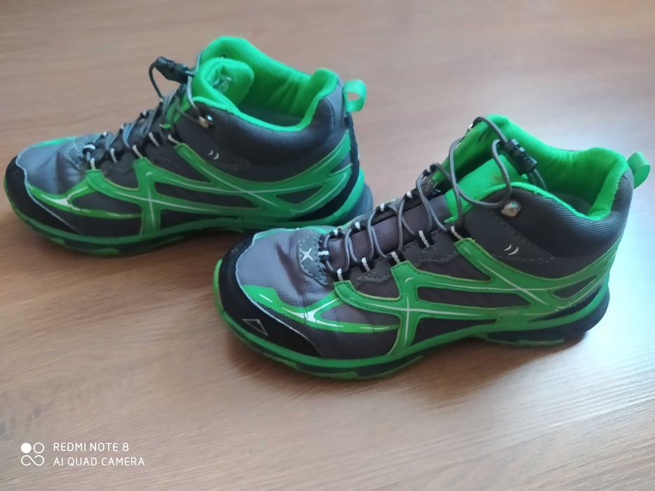 Високі кроссівки, хайтопи, ботінки