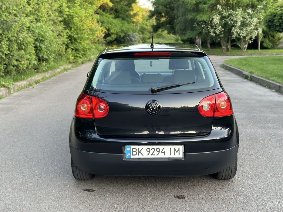 Volkswagen Golf 5 V 1.4MPI