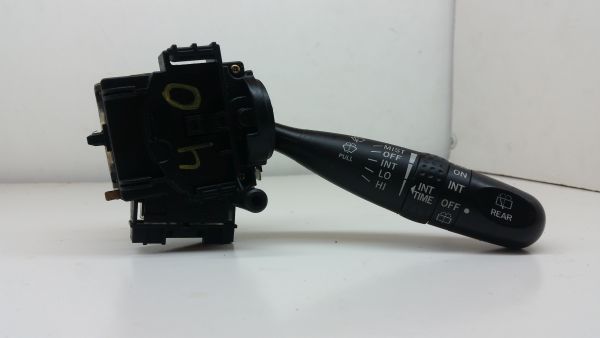 Manípulo do limpa vidros TOYOTA Corolla Hatchback (_E12_)