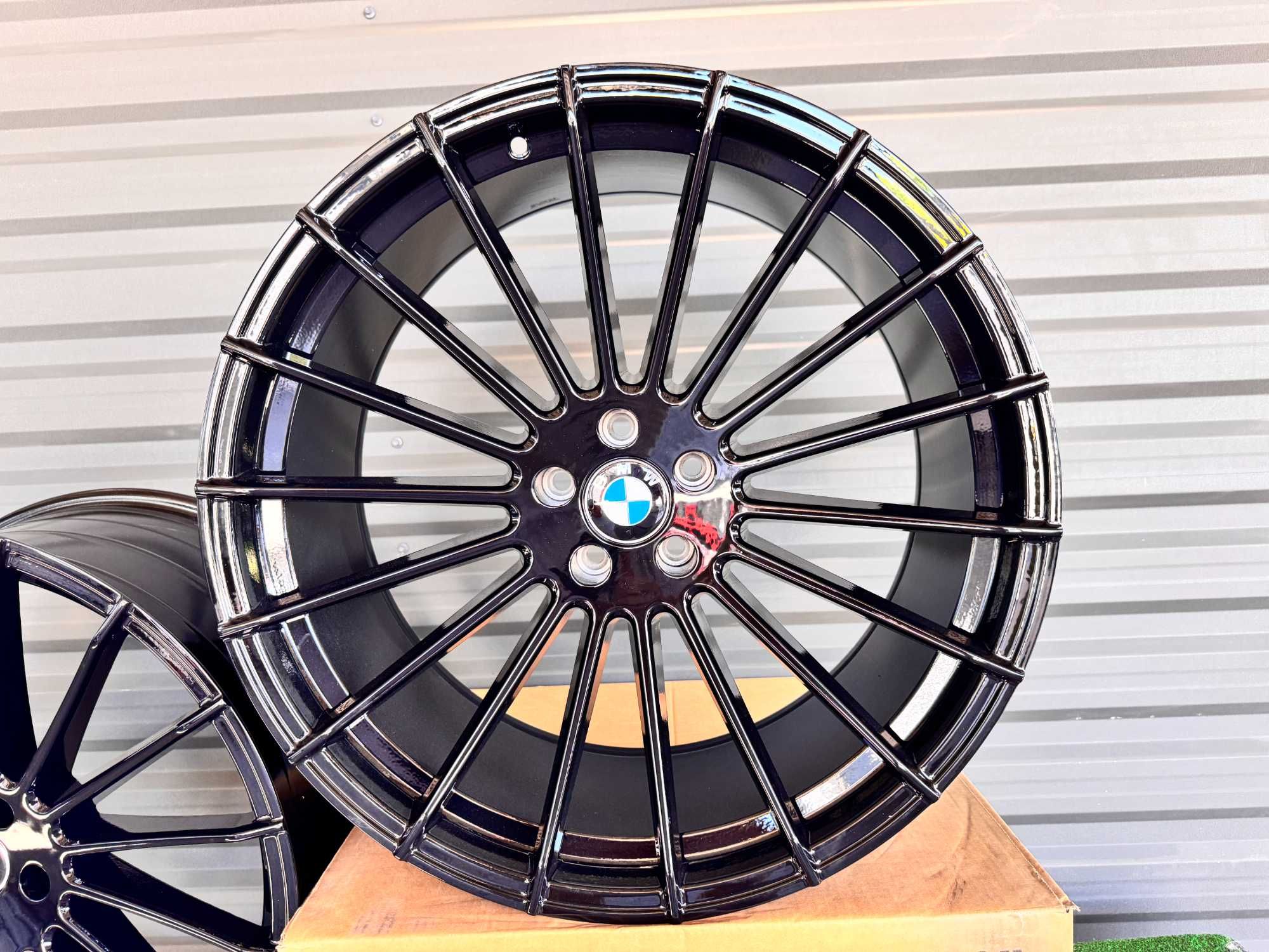 R22 5x112 дизайн Hamann BMW G06 G05 G07 X5 X6 X7 G02 X4 Хаман титани