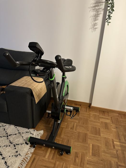 Bicicleta de Spinning BODYTONE DS06 (Vol. Inércia: 14kg - Display)