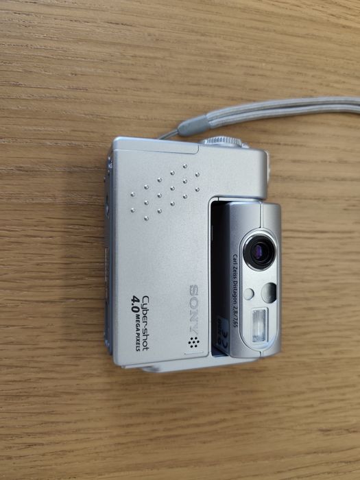 Câmara fotográfica digital