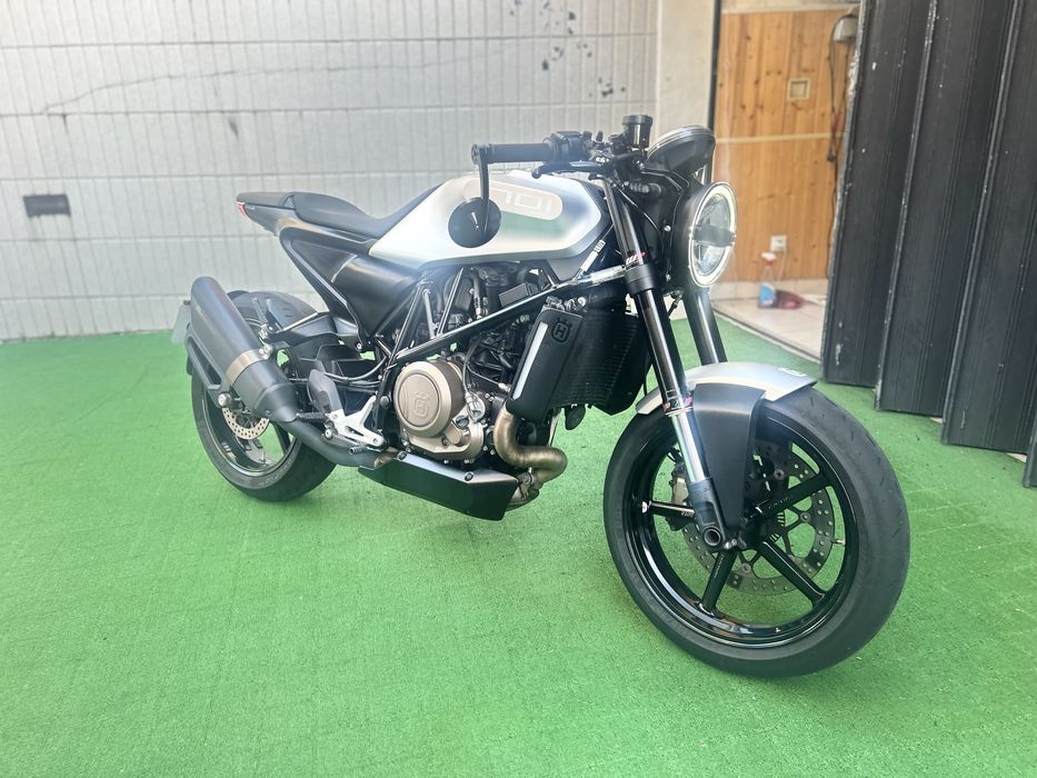 Husqvarna 701 vitpilen 110€/mes /entrega nacional