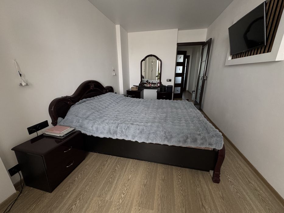 Меблі для спальні  Miro Marc. Масив