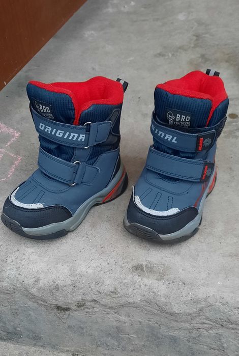 Зимові ботінки для хлопчика.
