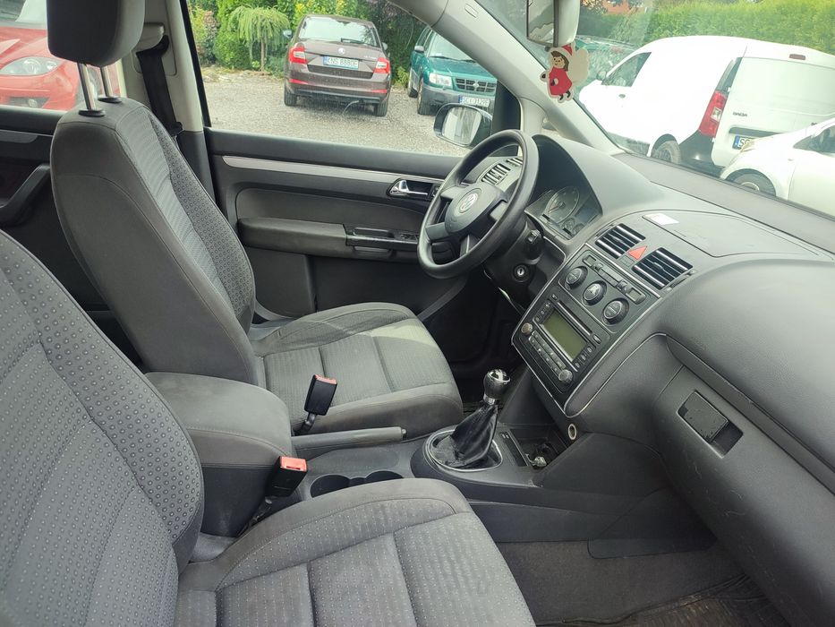 Volkswagen Touran. 2004 rok. 1900 TDI. Bez rdzy . Zamiana