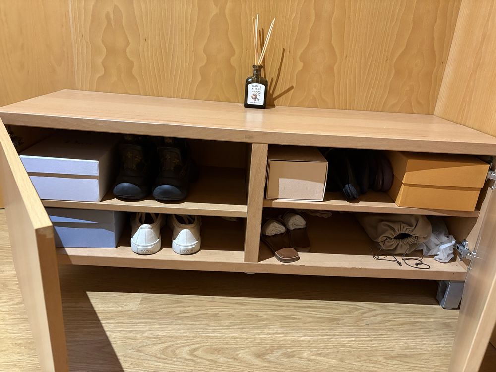 Comoda IKEA em otimo estado