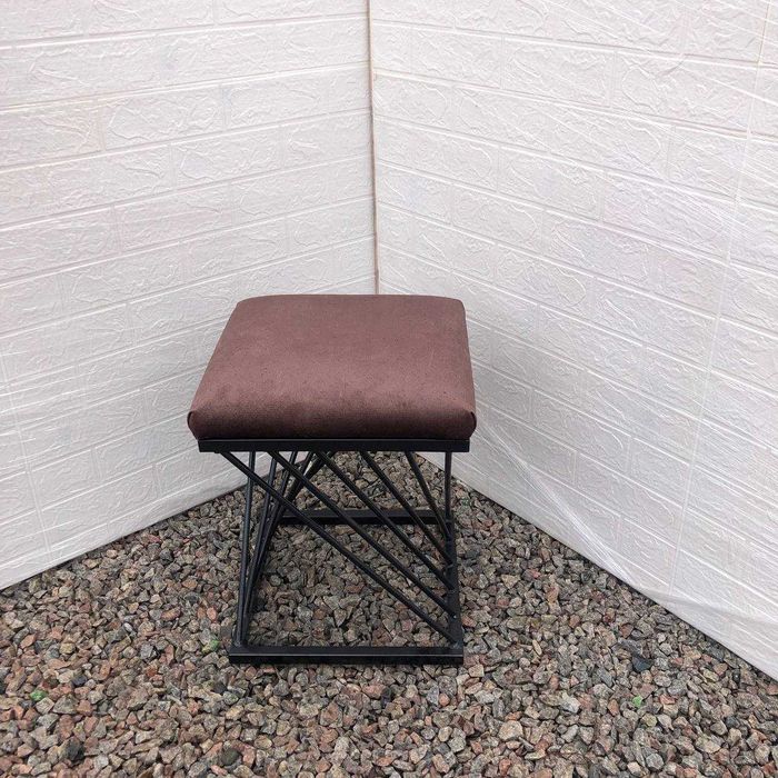 Стул в стиле лофт с мягким сиденьем из велюра Стілець у стилі лофт