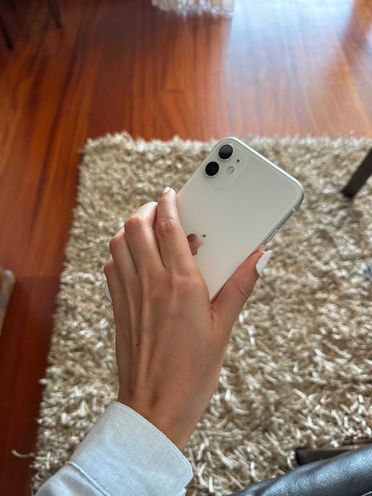 Iphone 11 branco 64 gb