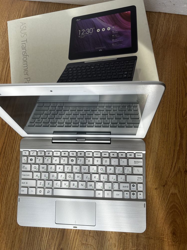 Планшет Pad Asus TF103C Doc White білий