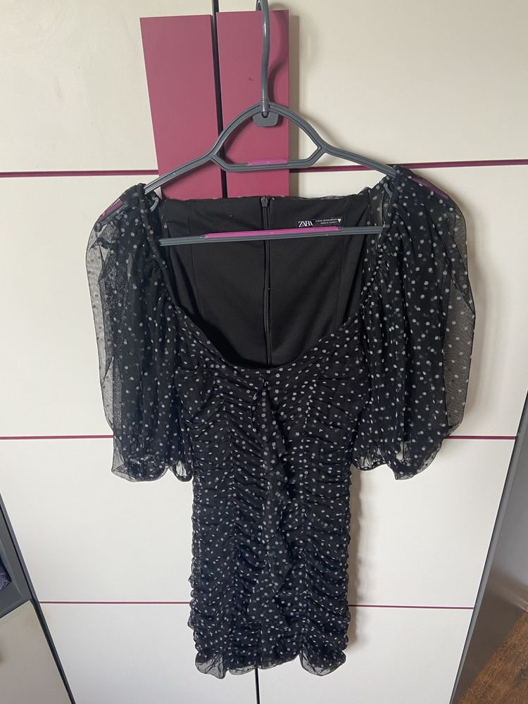 Czarna sukienka w groszki Zara XS