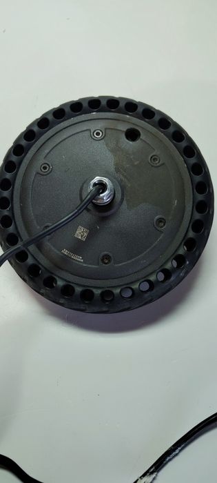 Silnik do hulajnogi Xiaomi m365 250 W z oponą bezdętkową