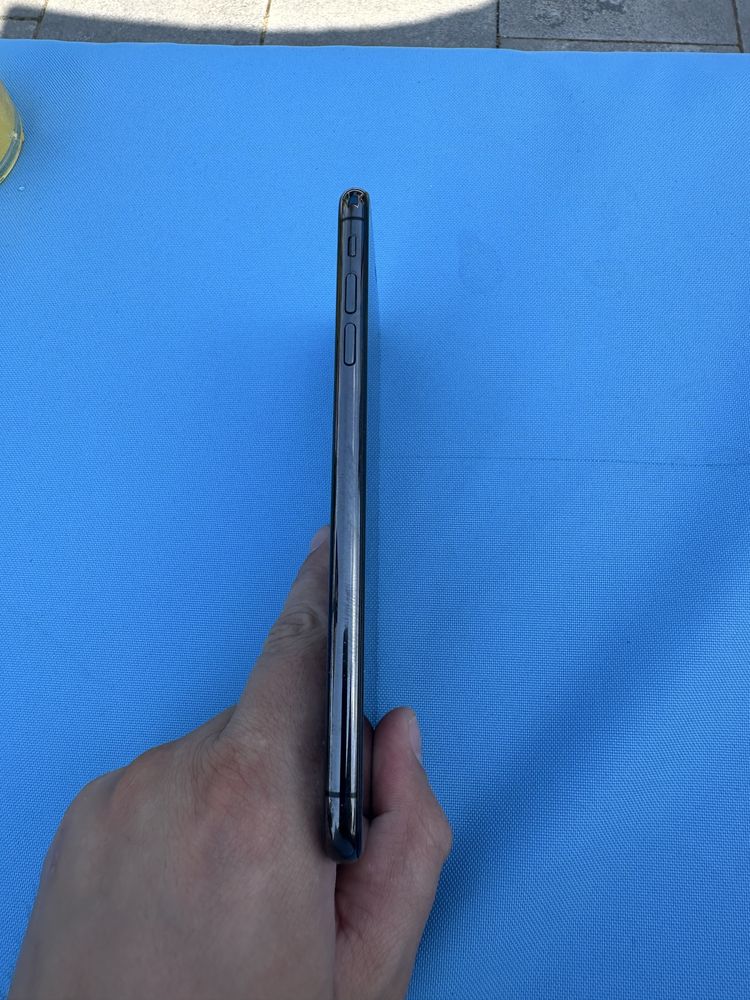 Продам iphone xs max