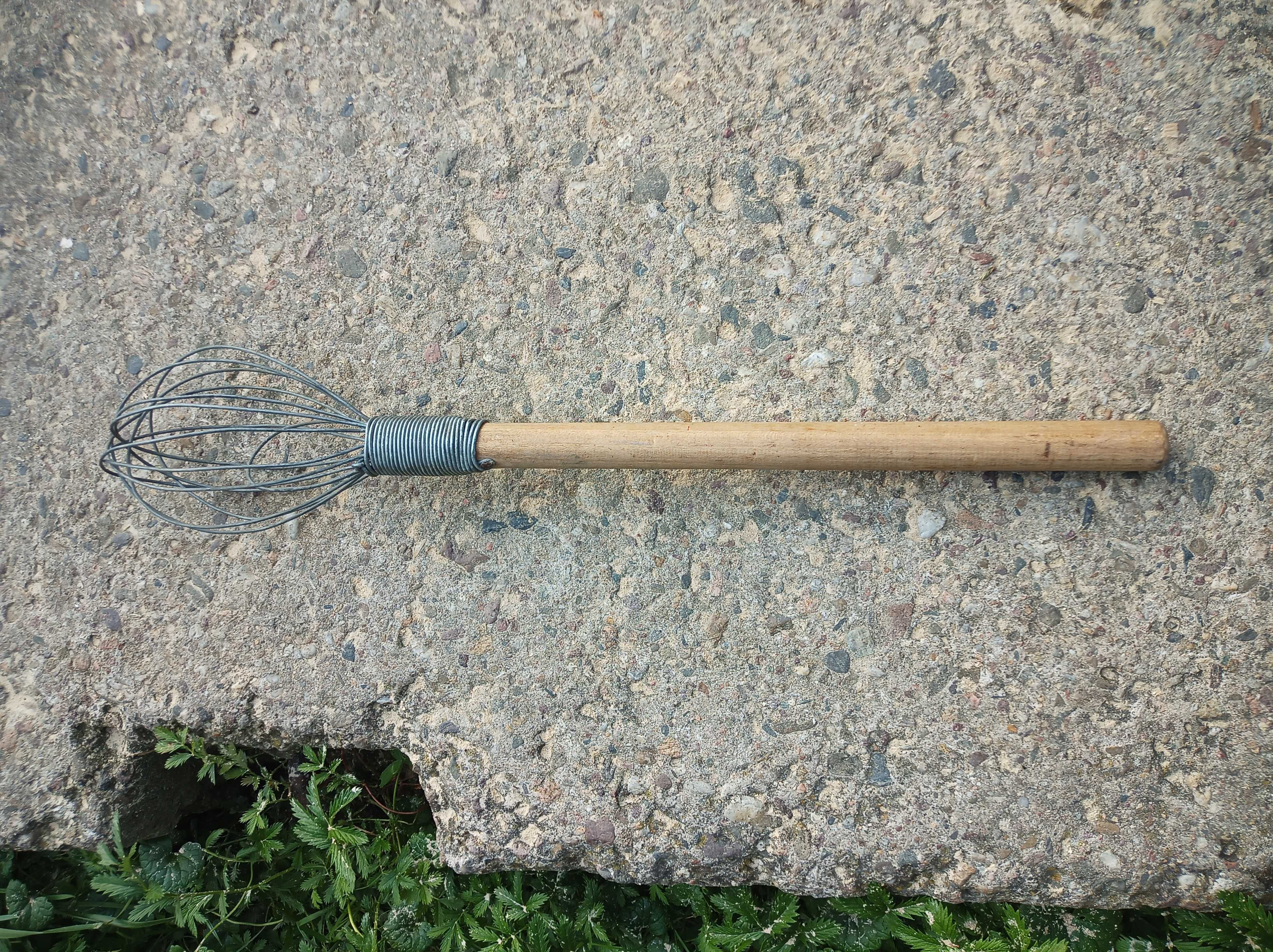 WIELKA ubijaczka trzepaczka rózga do jajek ciasta PRL stara 53 cm