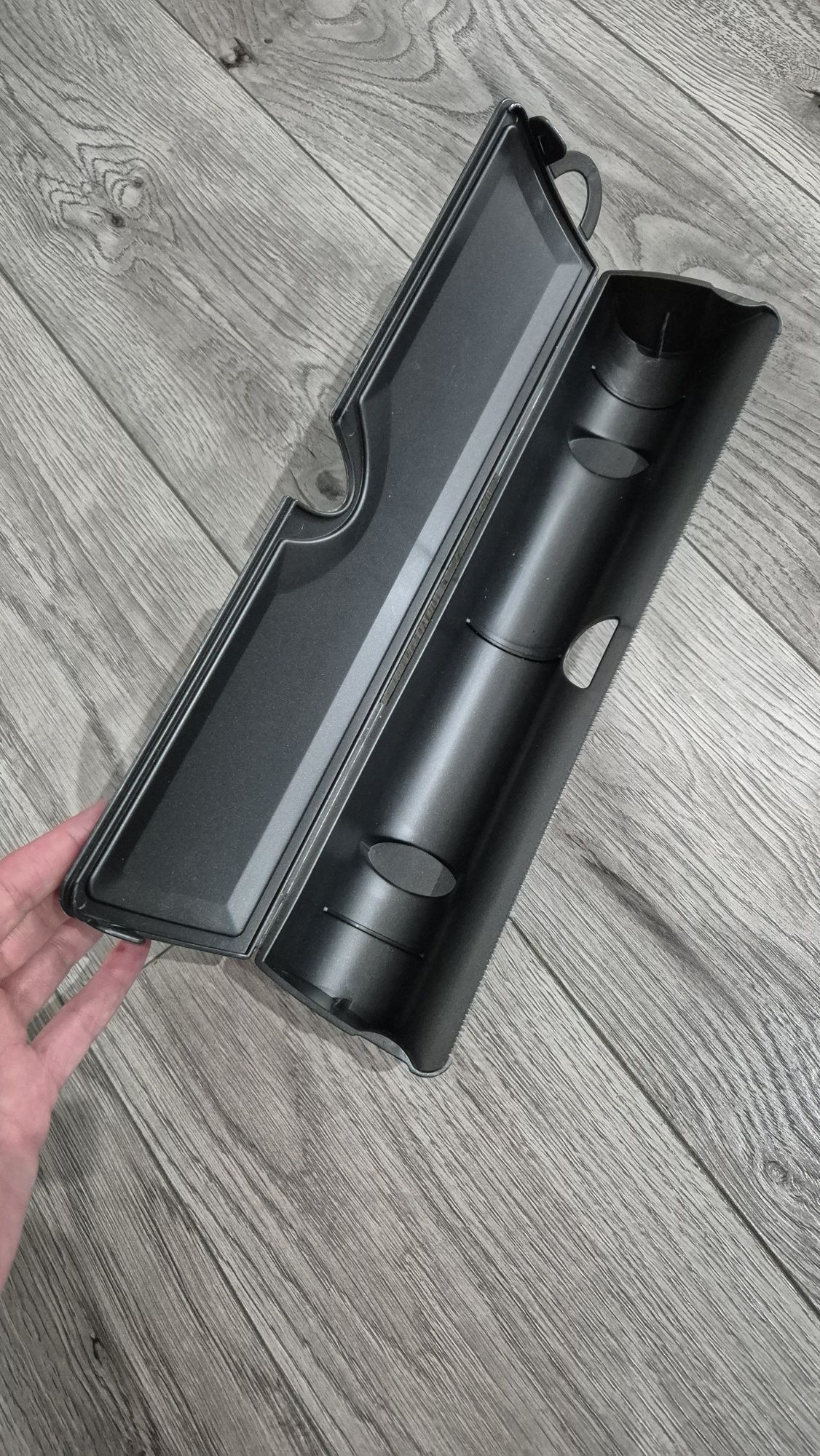 Dyspenser podajnik do folii spożywczej aluminiowej