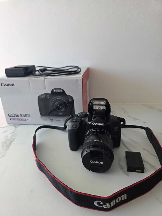 Canon EOS 850D + EF-S 18-55mm + karta 64GB – IDEALNY STAN