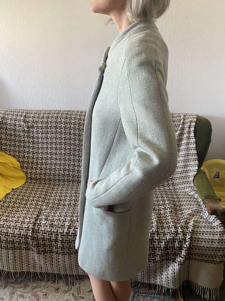Пальто Zara Basic (пр-во Марокко) XS, очень хорошее состояние