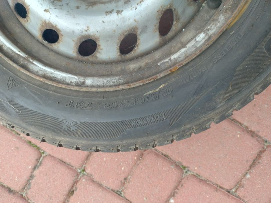 Felgi z oponami Fiat Seicento.