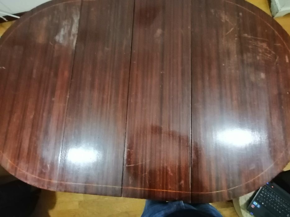 Conjunto Mesa e 8 cadeiras em mogno, tipo inglês , para restauro