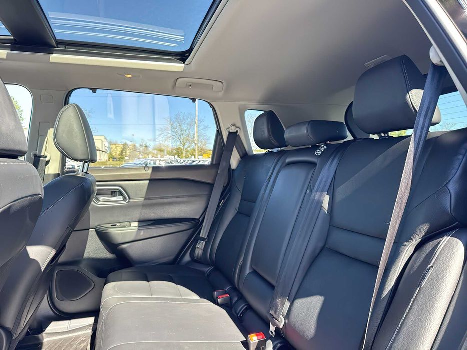 Nissan Rogue SL      2021