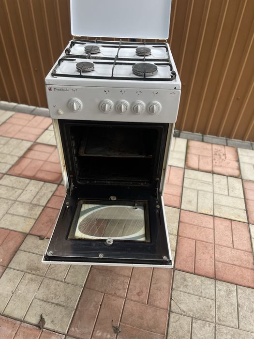 Газова плита в гарнрму стані