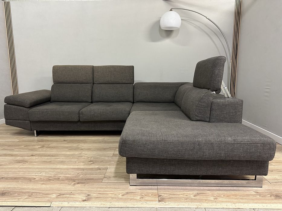 Nowoczesny narożnik w ciemnoszarym kolorze Dostawa