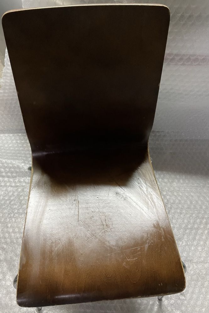 Mesa e cadeiras