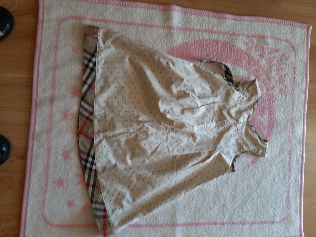 Sukienka kolor kremowy
