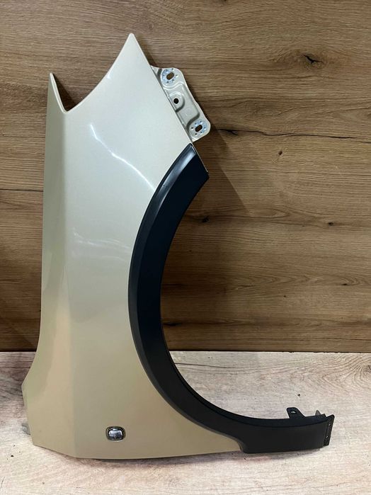 Błotnik przedni lewy prawy Skoda Fabia II Scout kolor 9205