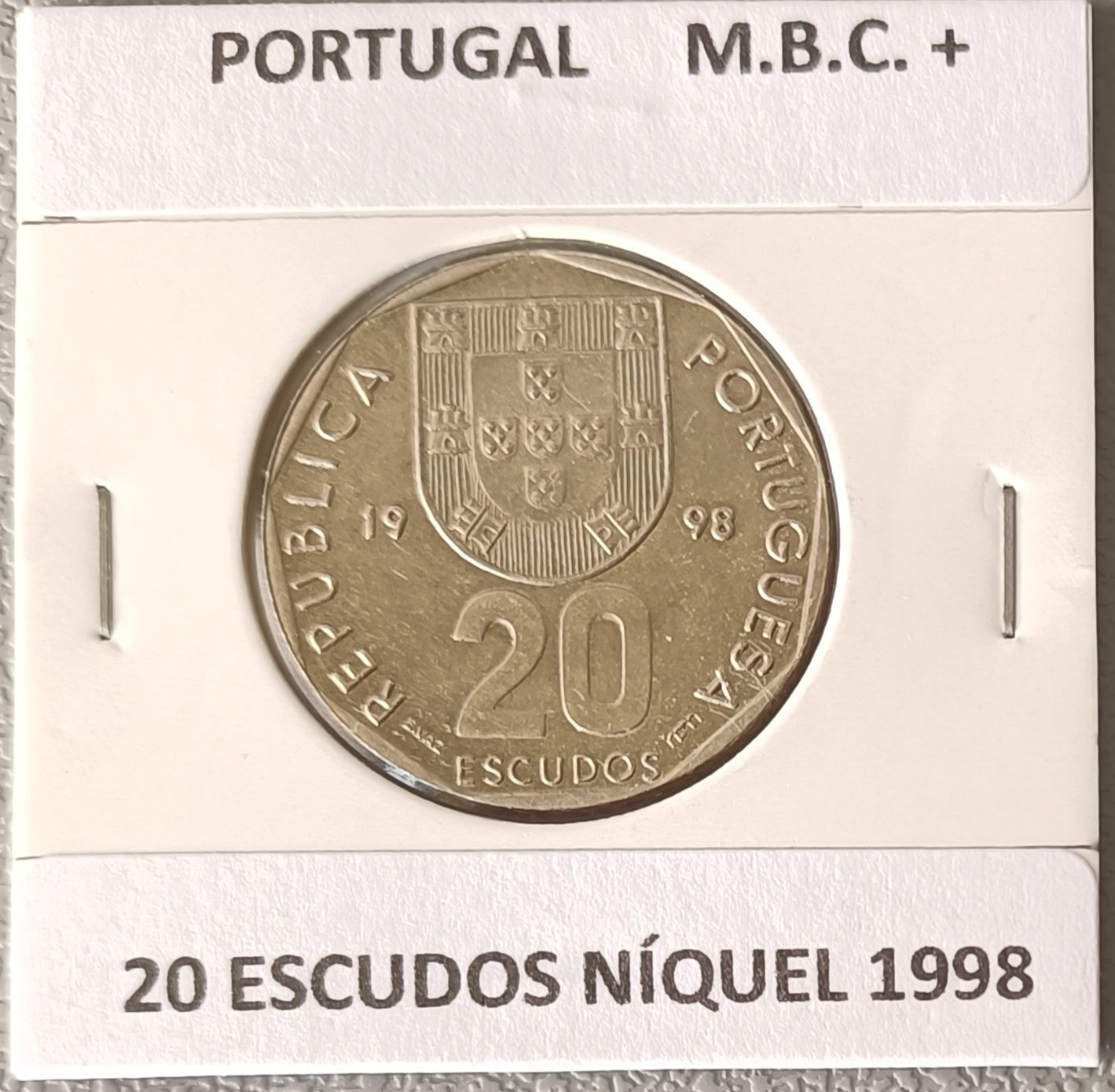 8 Moedas de 20 Escudos da República Portuguesa { Emissão Anual}
