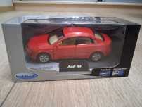 Модель машинки Audi A4  /WELLY/