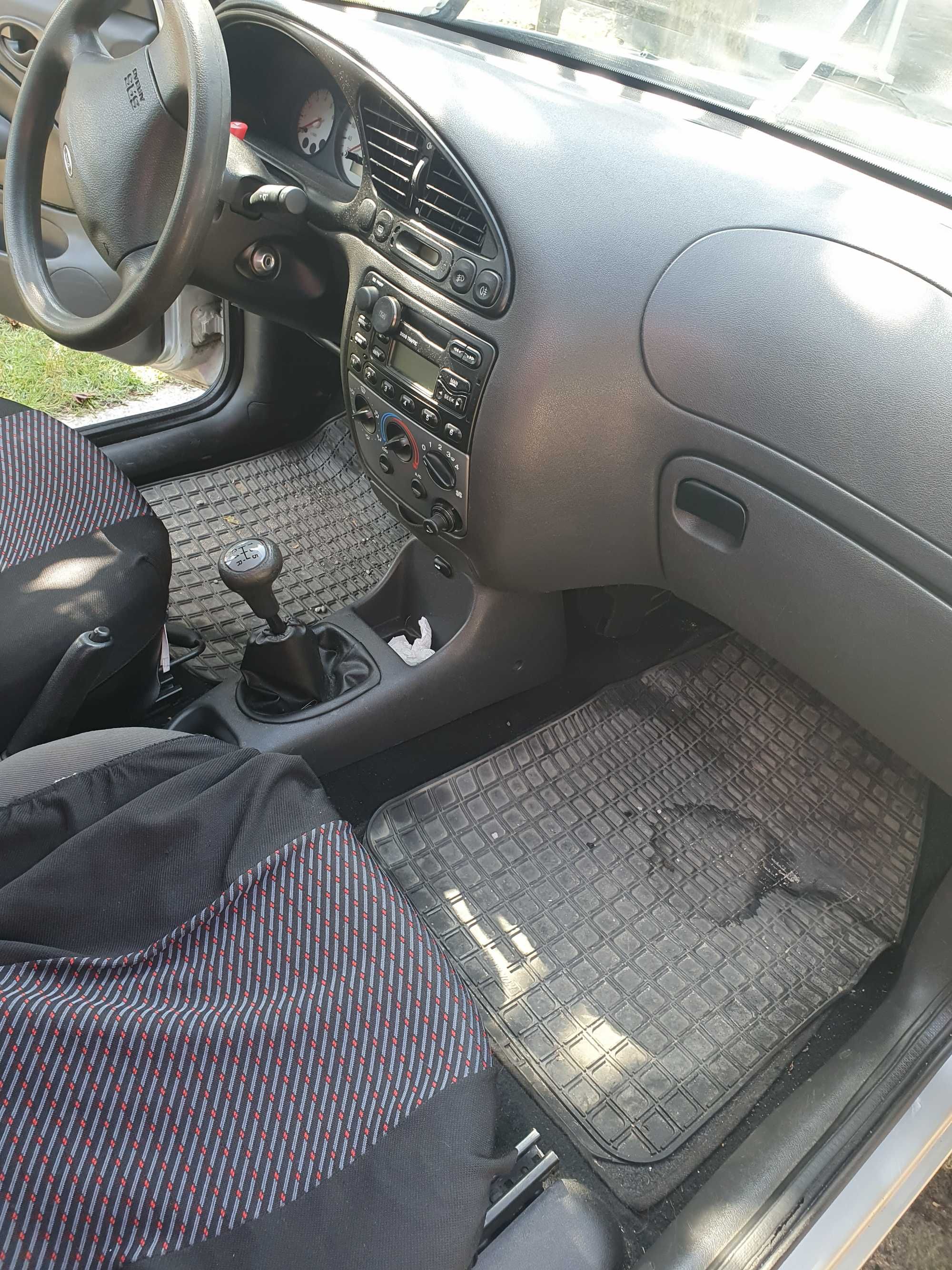 Ford fiesta poucos kms