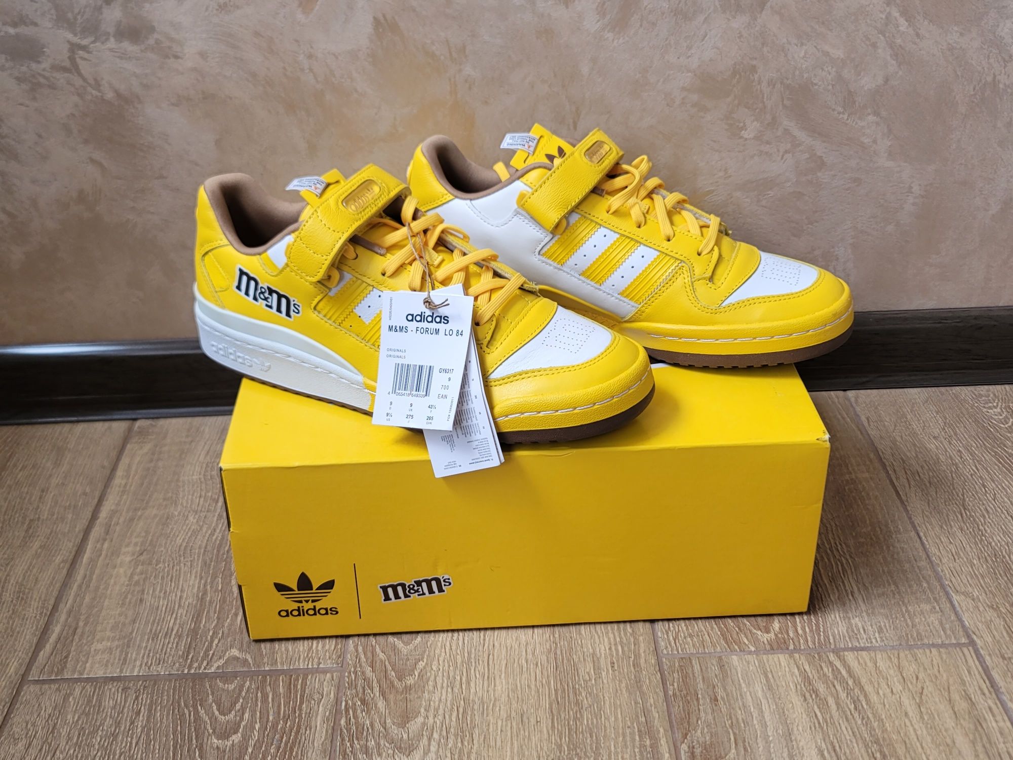 Продам мужские кроссовки Adidas M&MS-Forum,  42 размер