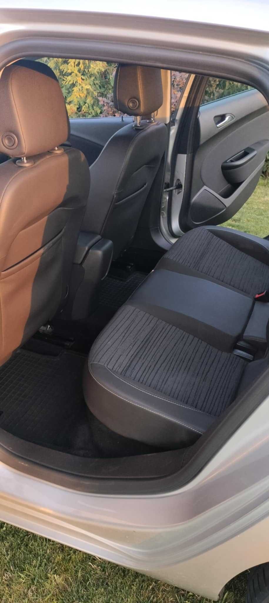 Opel Astra J 1.4 Turbo bezwypadkowy