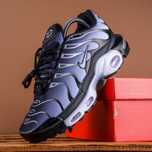 (1846) Чоловічі Кросівки Nike Air Max TN чорні з сірим (41-46) найк