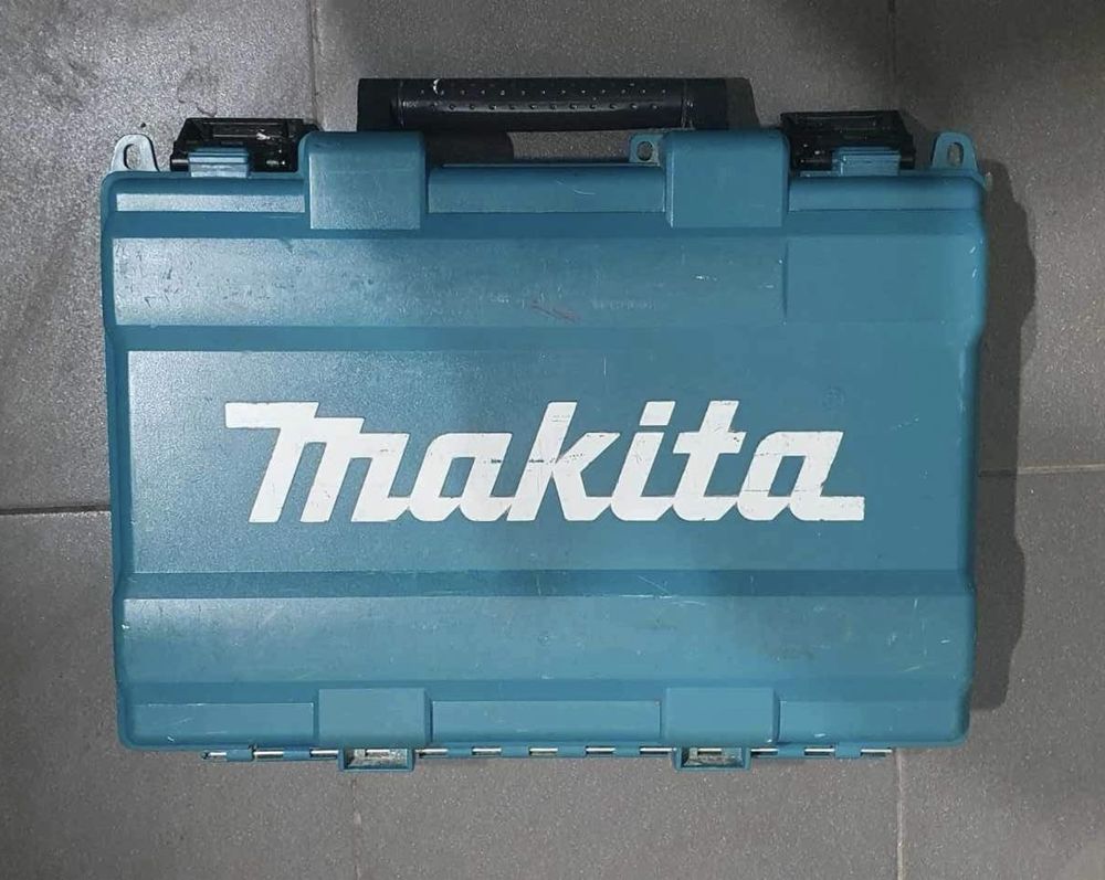 Makita  młotowiertarka SDS 800W