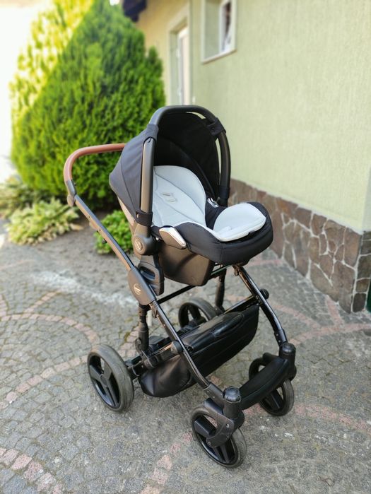 Дитяча коляска трансформер