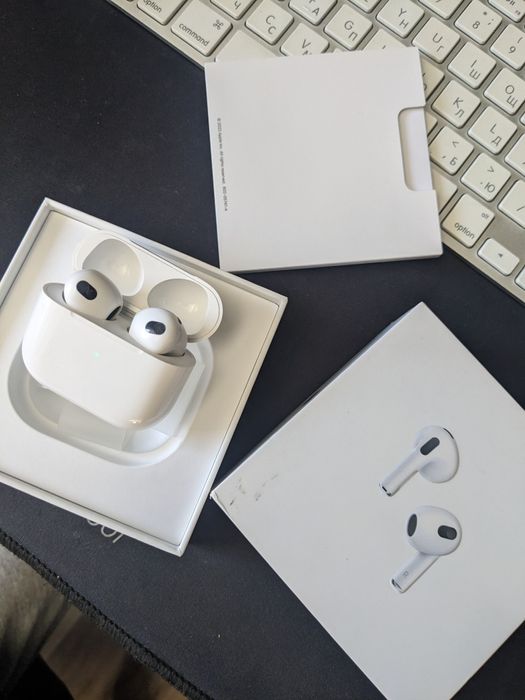 Навушники Apple AirPods 3 with Lightning Charging Case original
