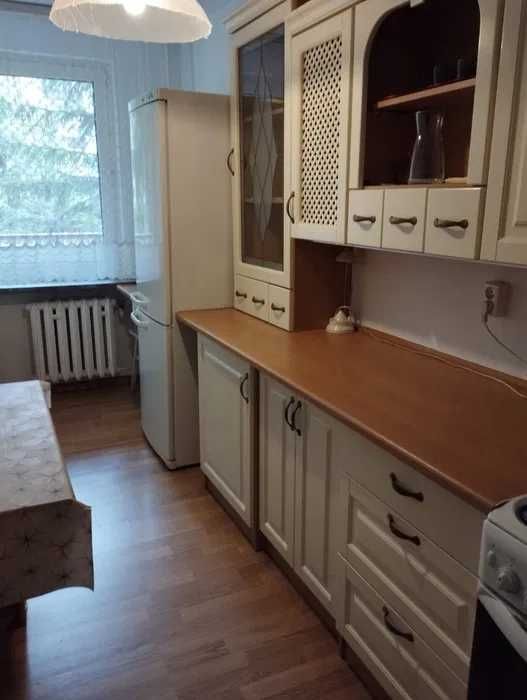 Piękny,duży pokój  z balkonem dla 1/2 osób ul.Puławska