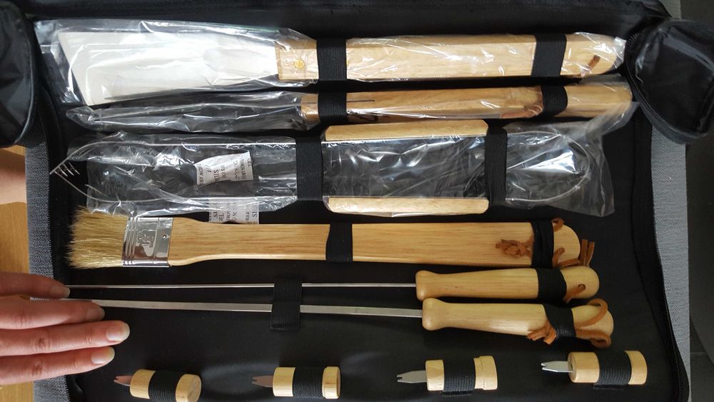 Zestaw akcesoriów do grilla