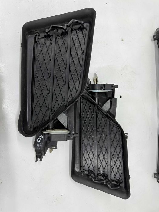 Люверс жалюзі Tesla Model S 2016- з моторчиком Тесла еска рест дорест