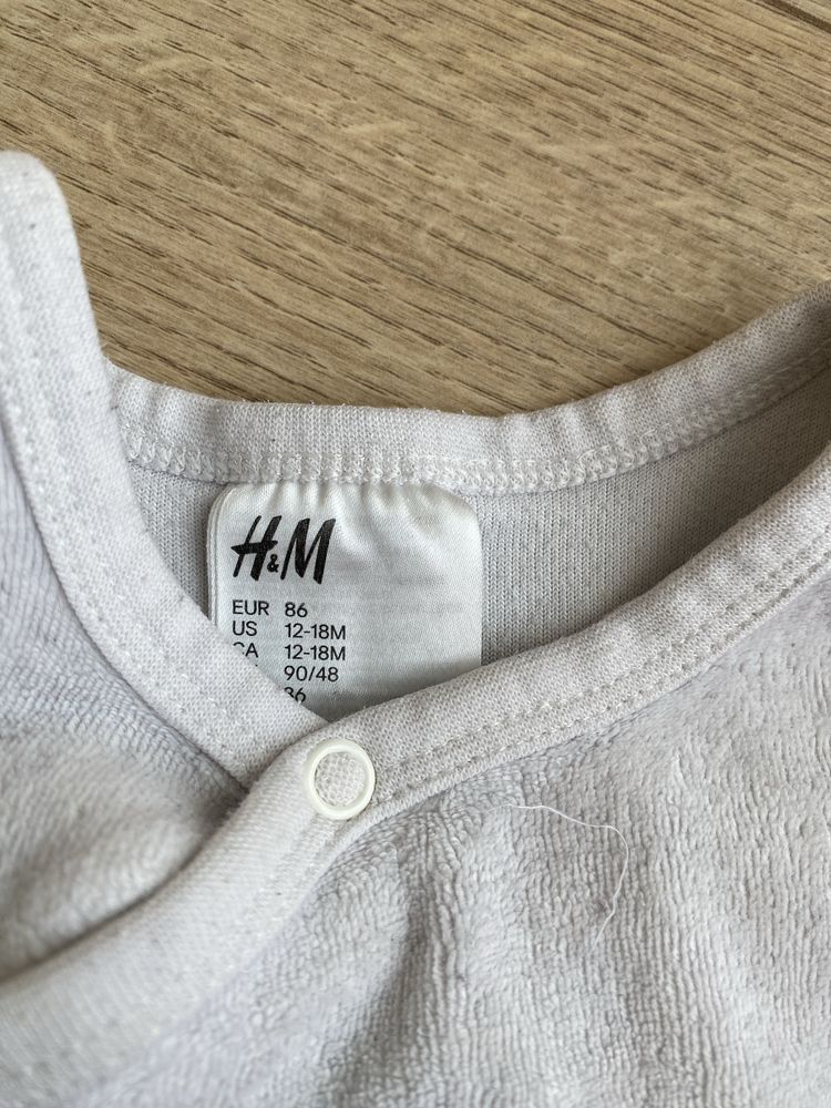 Pajacyki ze stópkami H&M 86