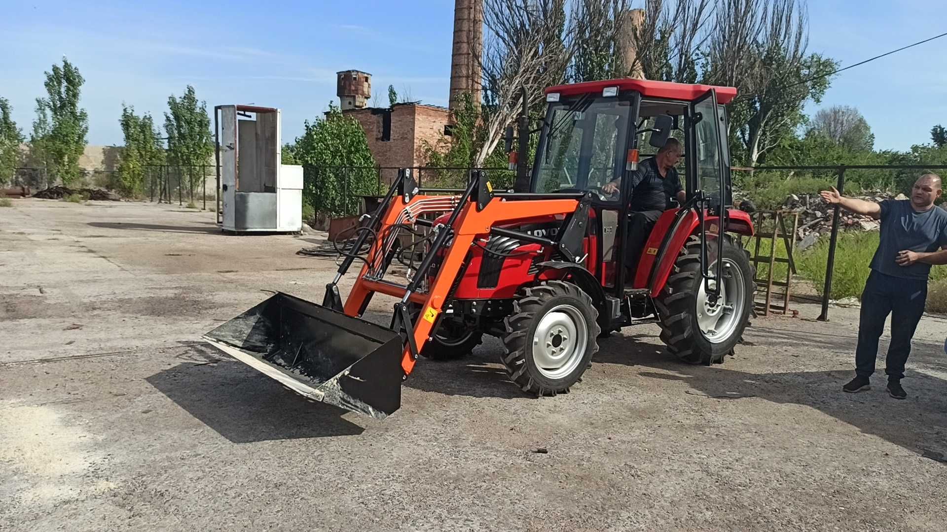Навантажувач НТ-500J на міні трактори Lovol. Foton. Кentavr та інші.