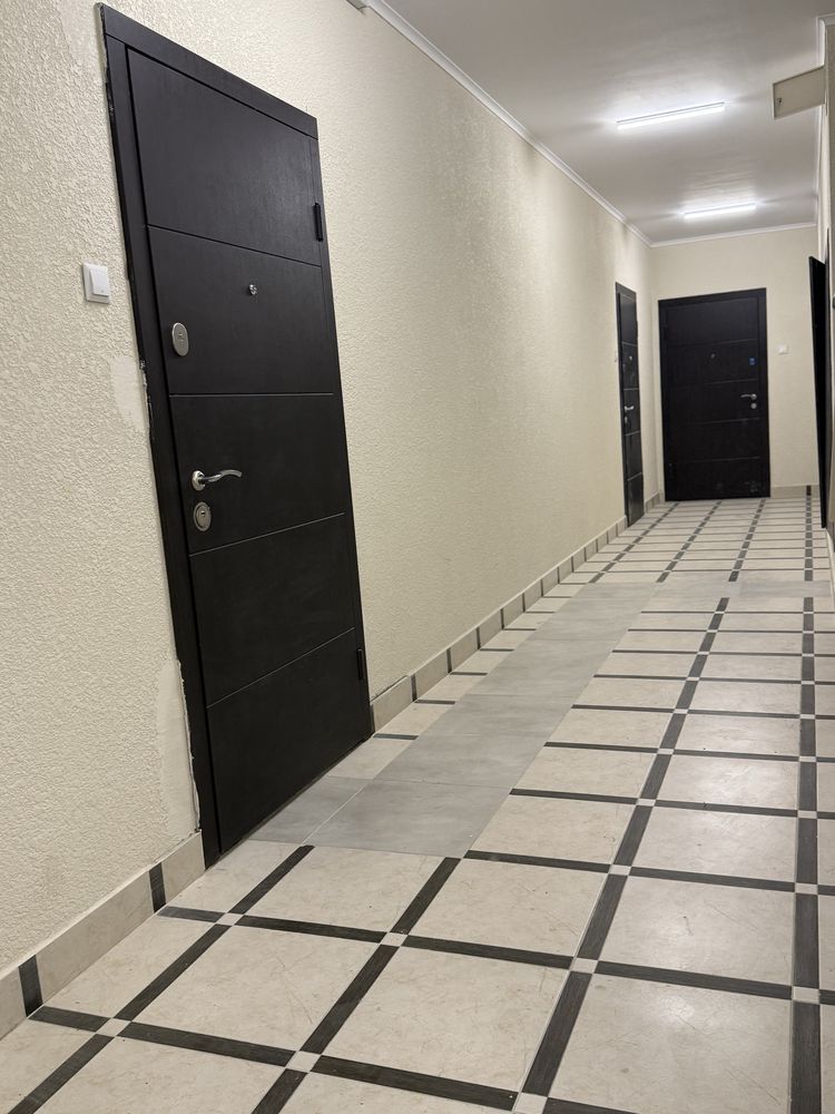 Здається 1 кім квартира 42м.кв Озерний Гай Гатне