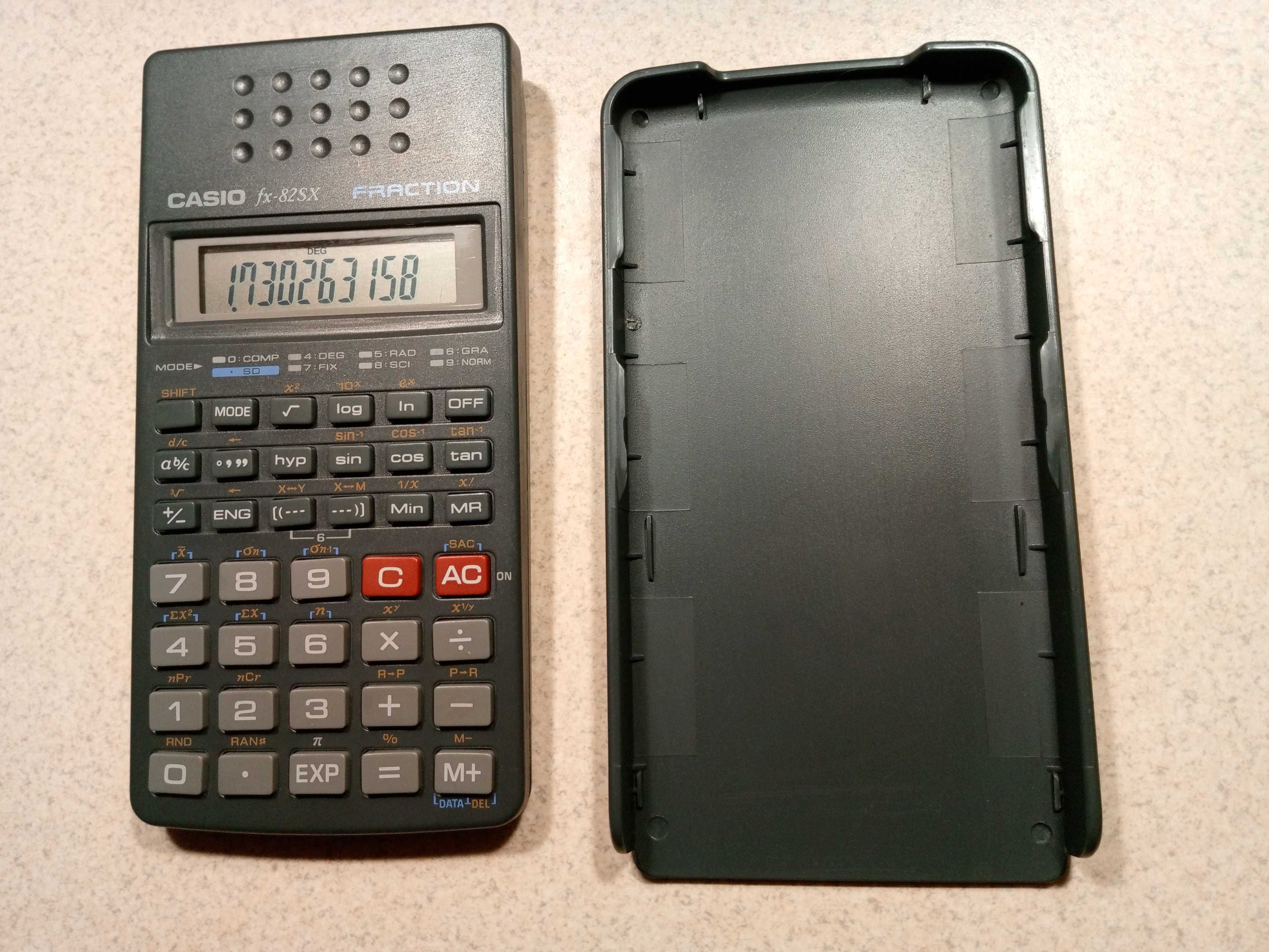 Kalkulator naukowy Casio fx - 82SX fraction
