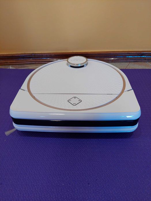 Продам б/у робот-пылесос Hobot Legee D7