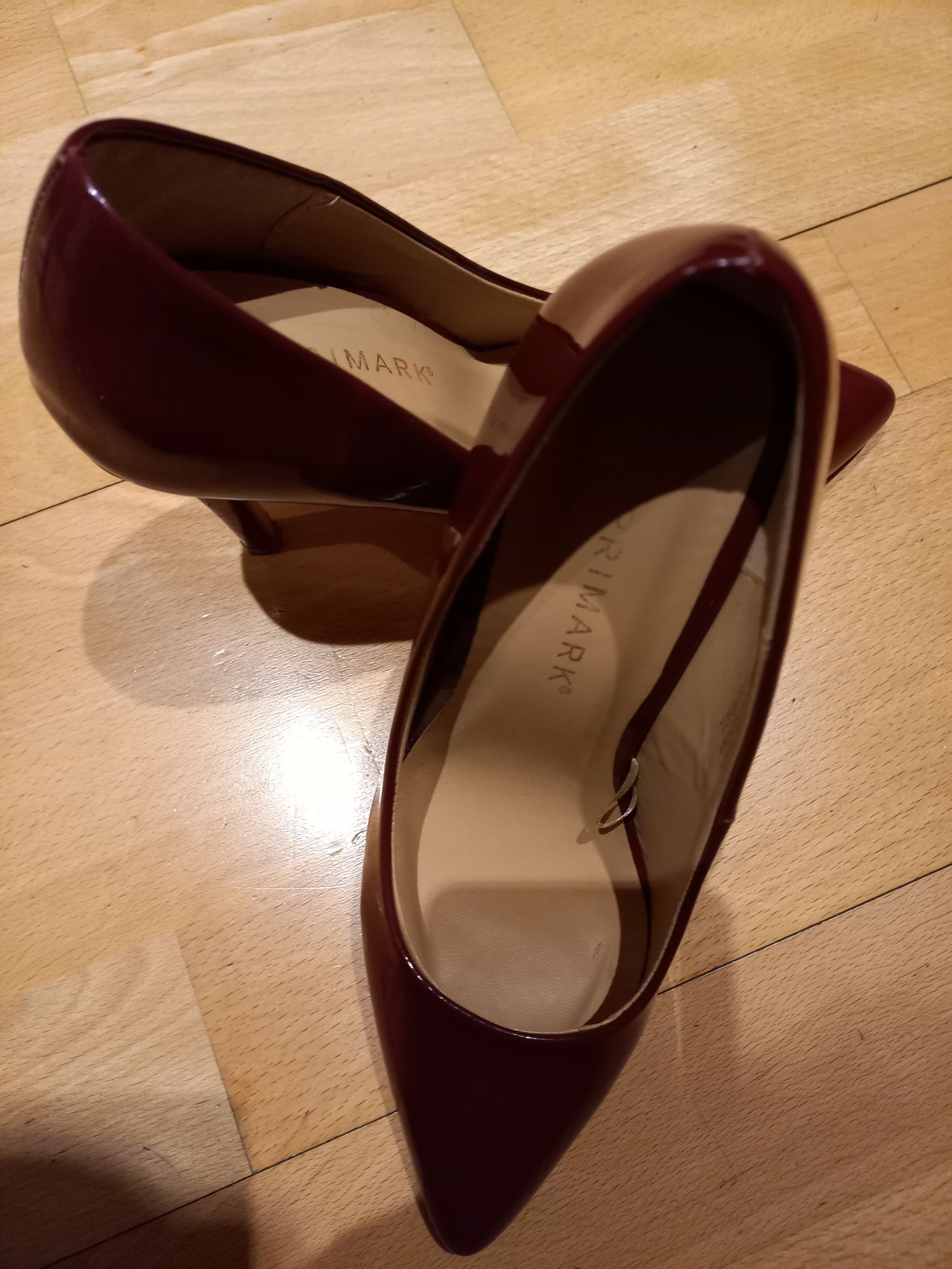 Sapatos bordesux